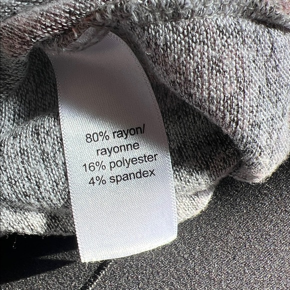 Women’s Maurices Pink and Green Floral Blouse size XL. Flowy sleeves - Picture 4 of 4